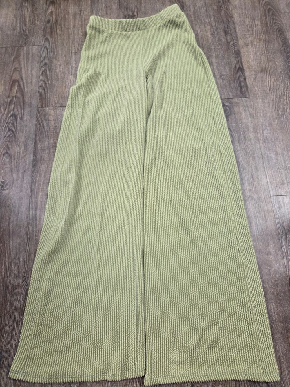21 Saints Green Ribbed Wide Leg Stretchy Flowy Pants Size M with 28" Inseam